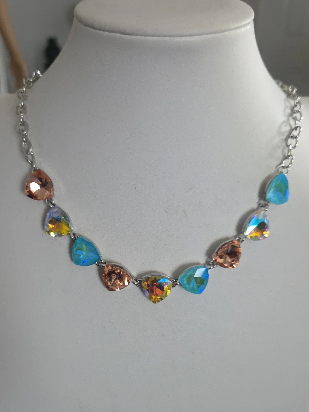 Paparazzi Multi Color /irridescent Gem Necklace NWT